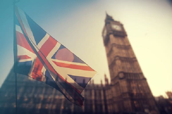 Обращение к члену парламента с просьбой об эскалации визы