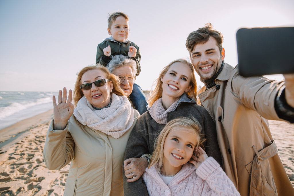 Семейная виза посетителя. Виза посетителя родителям